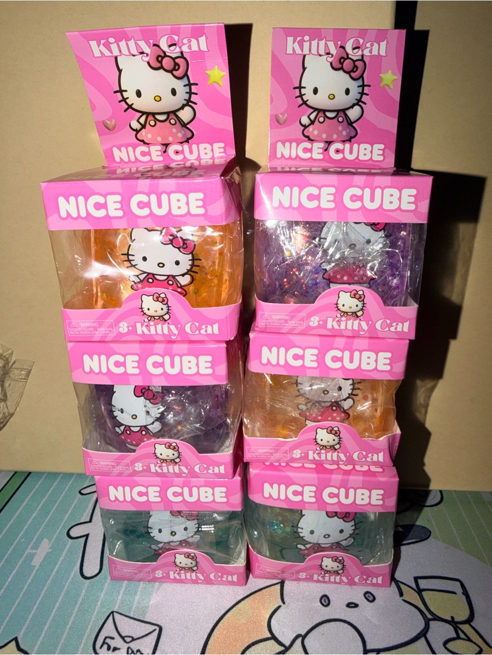 🧊NIB Hello Kitty Nice Squish Cube Kids Toy